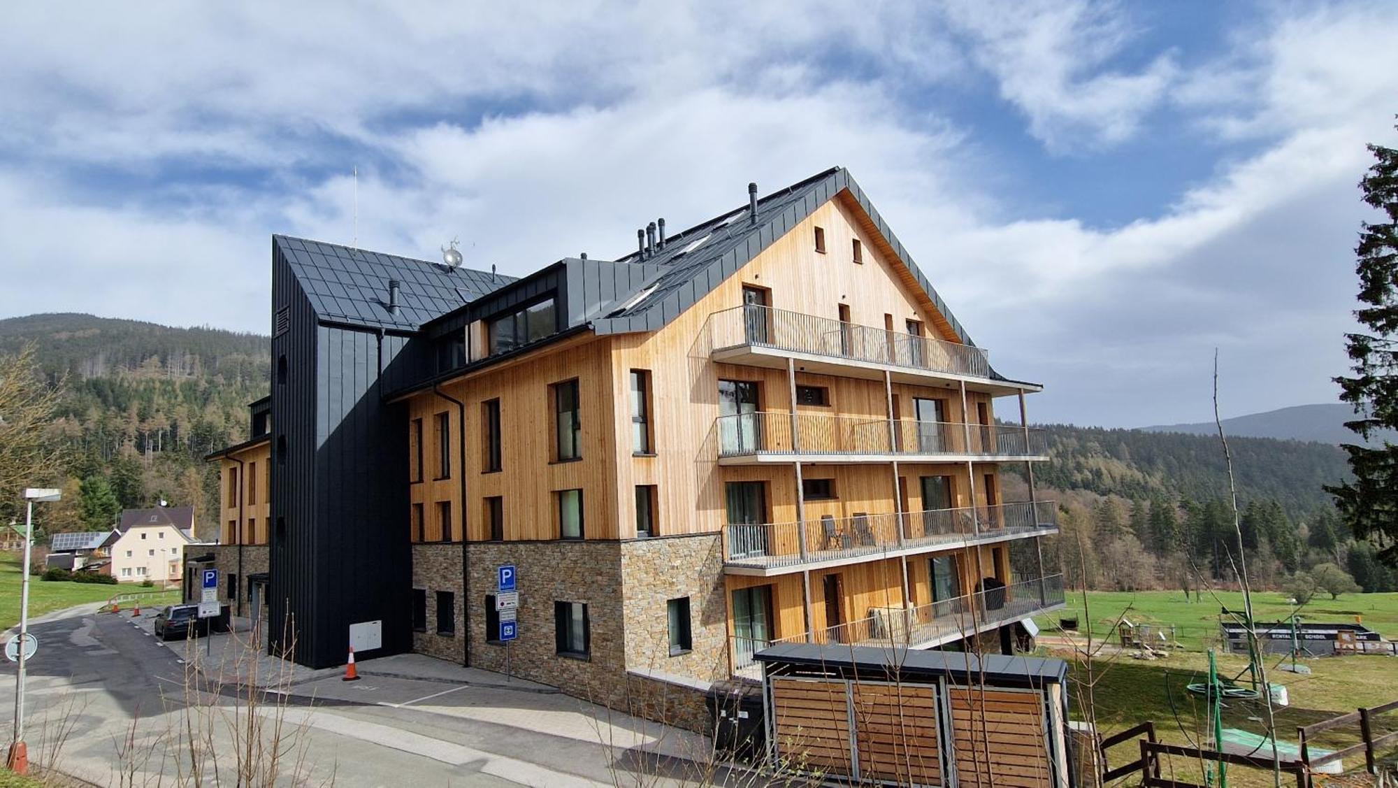 Ski&Bike Apartment Janske Lazne + Parking Buitenkant foto