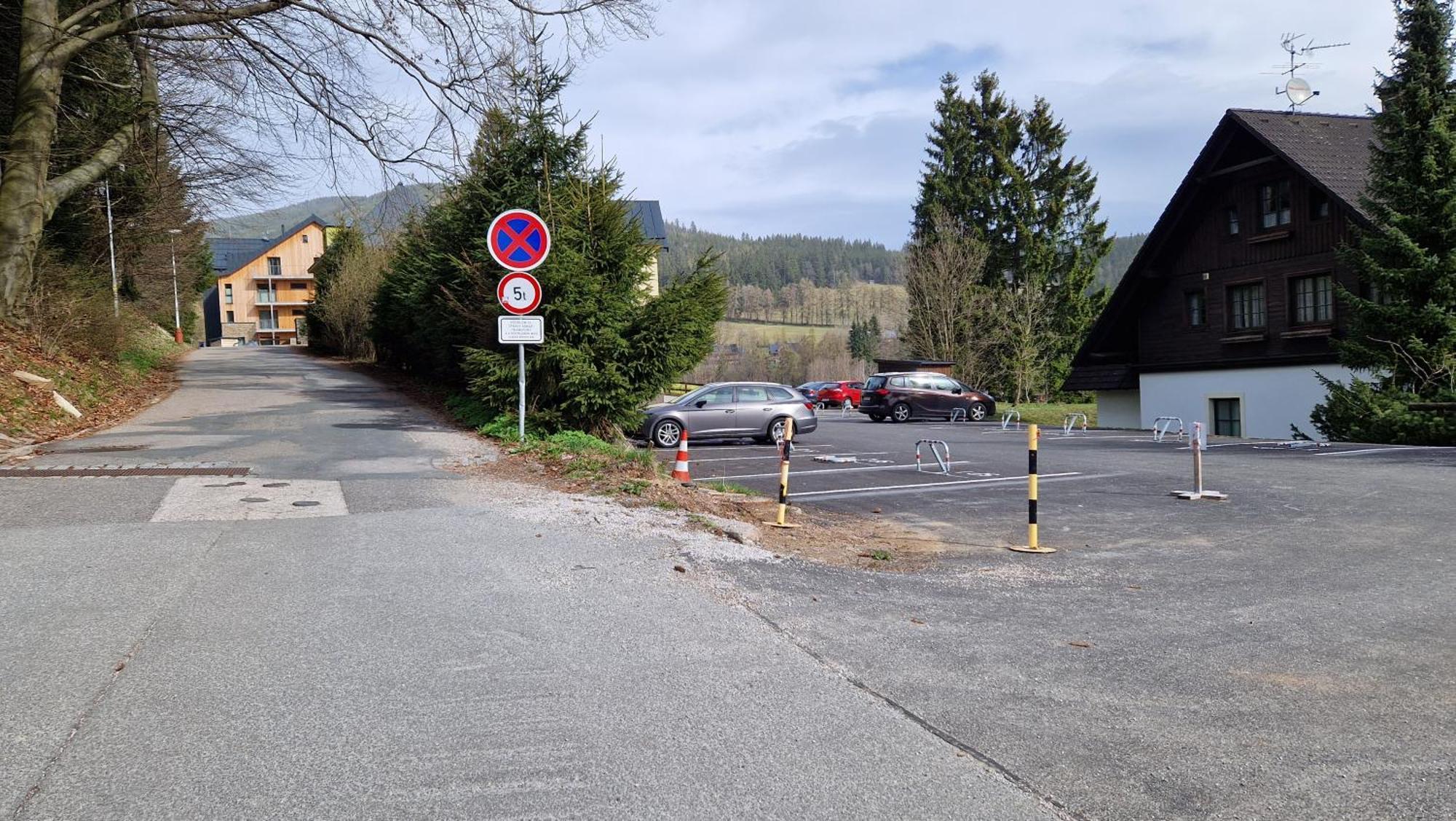 Ski&Bike Apartment Janske Lazne + Parking Buitenkant foto